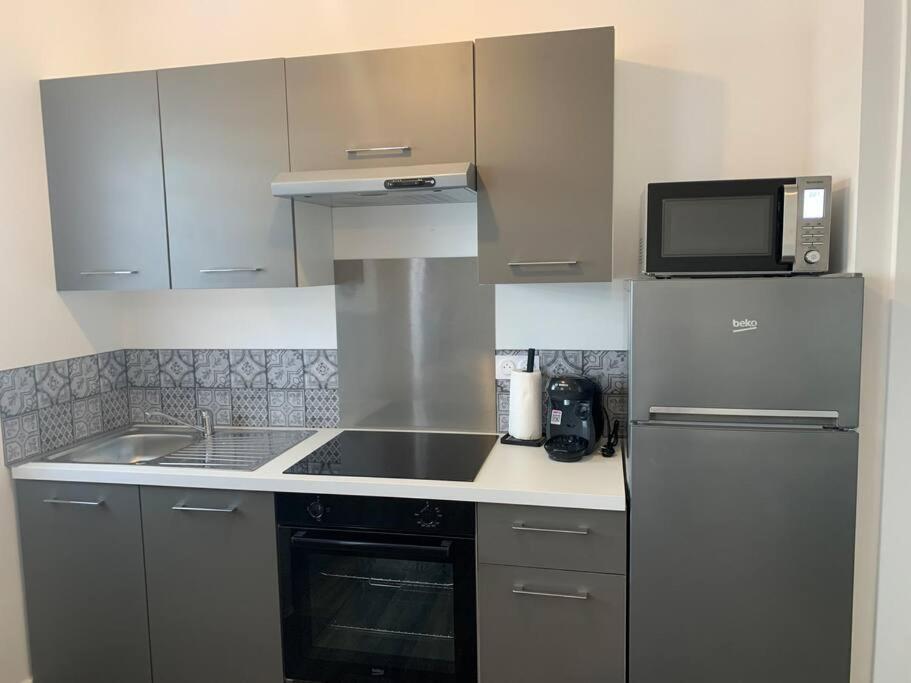 Renove A 200m De La Apartment